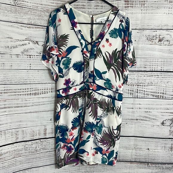 Adelyn Rae Romper Womens size large Floral Print chiffon V Neck jumpsuit - Picture 2 of 11